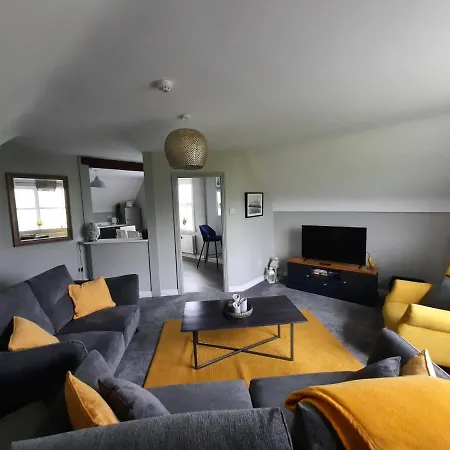 Apartment Eye Dunroman *